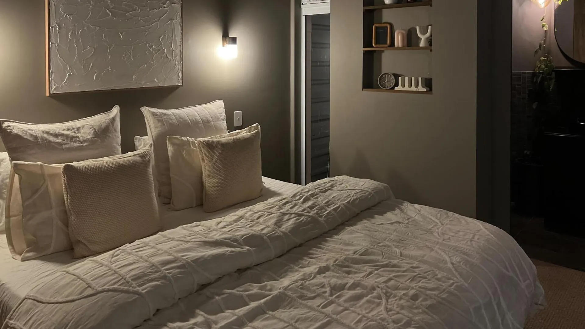 George - Luxe Residence With Private Rooftop Adelaide